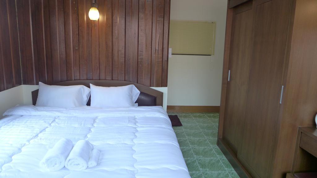 Phrasing Guesthouse Chiang Mai Exterior photo