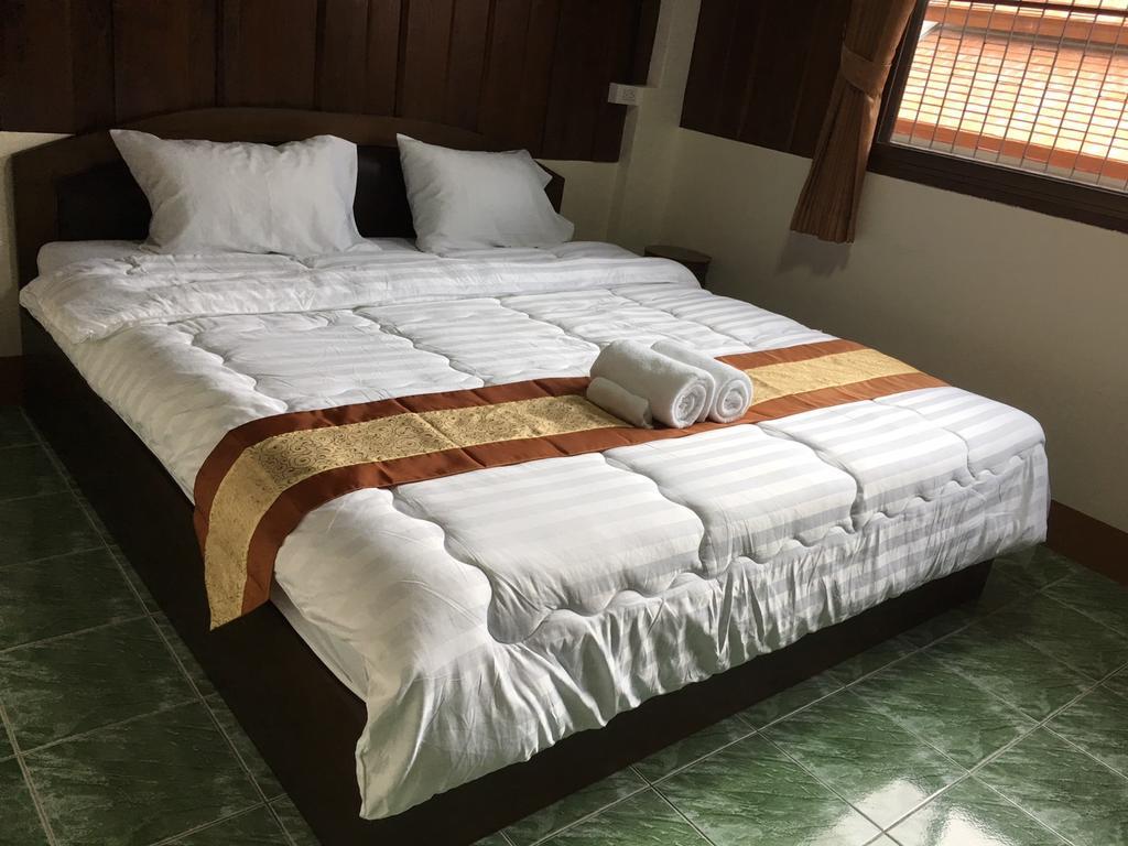 Phrasing Guesthouse Chiang Mai Exterior photo